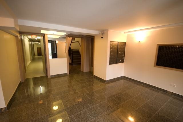 Foto principal - 596 W Hawthorne Pl