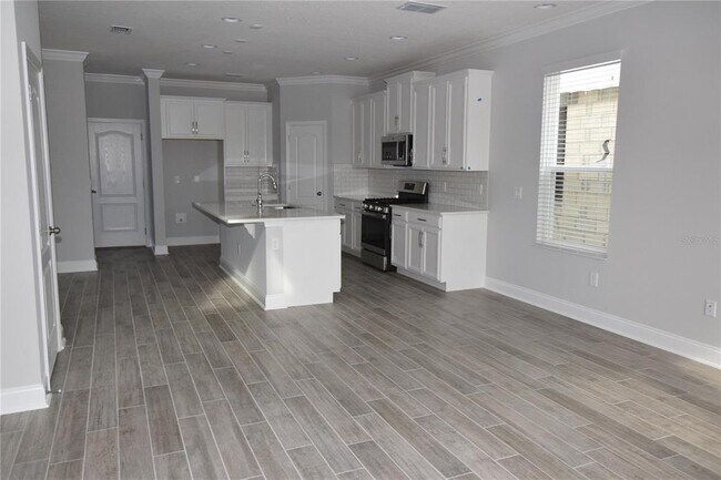 Building Photo - 13099 Spring Grove Way