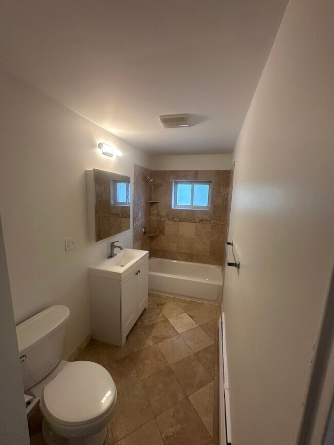 Foto del edificio - 63 Selkirk Rd