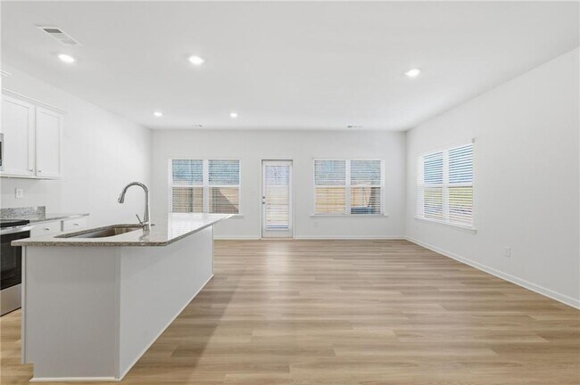 Foto del edificio - 1539 Aralynn Way