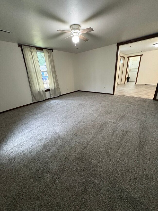 Foto del edificio - Charming Northside La Crosse Home