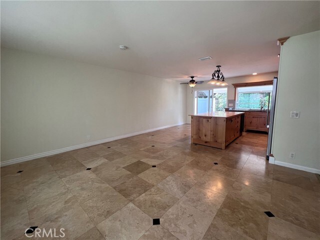 Building Photo - 14841 Pinehaven Rd