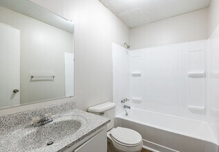 Interior Photo - The Brooks at 808