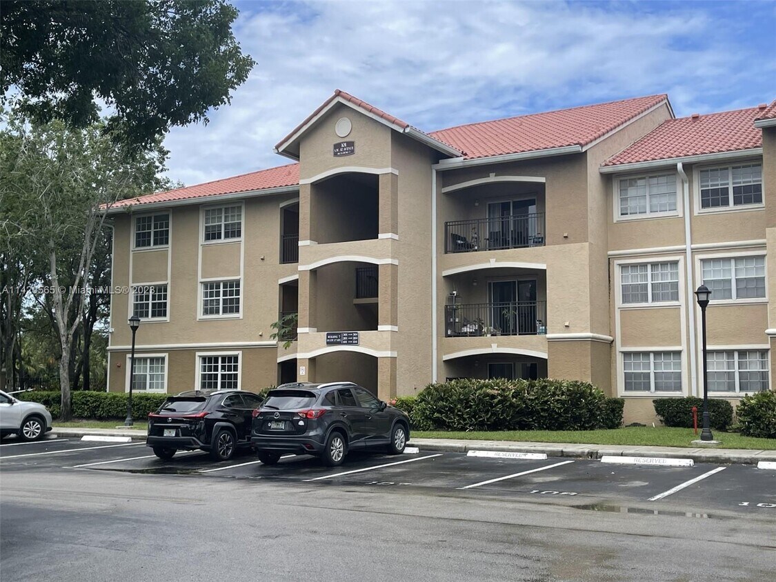 101 SW 117th Ave Unit 7201, Pembroke Pines, FL 33025 Condo for Rent