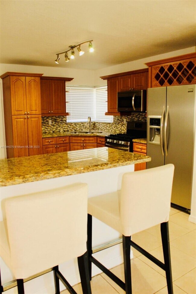 Building Photo - 9241 Neptune Dr