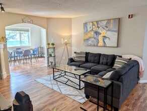 Building Photo - 777 3 Av SW