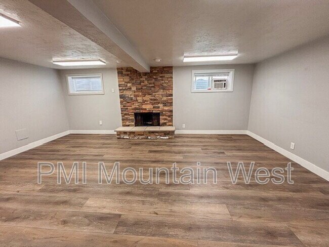 Building Photo - 2508 Orchard Dr