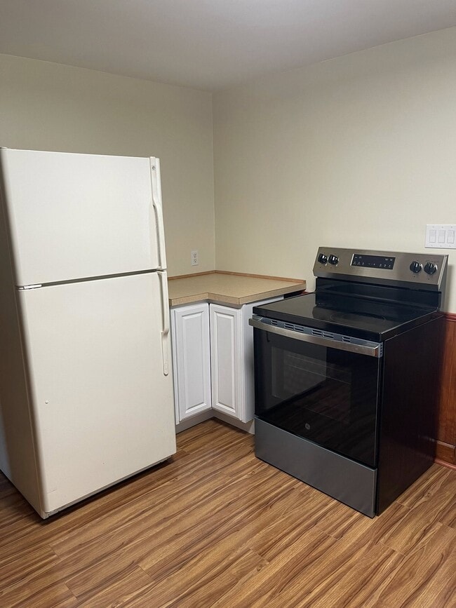 Foto del edificio - 325 2nd Ave