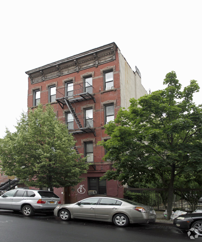 880 Gates Ave, Brooklyn, NY 11221 Apartments - Brooklyn, NY ...