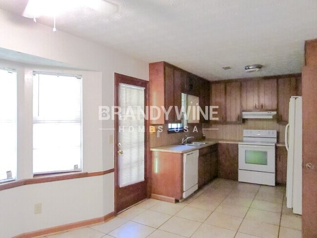 Foto del edificio - 5063 Springtree Ct