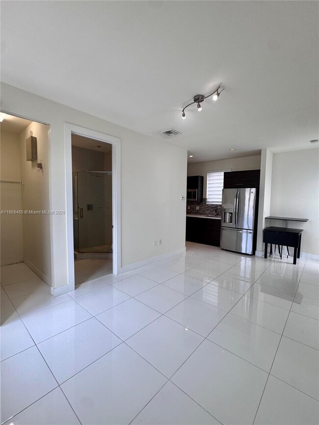 Foto del edificio - 10426 NW 64th Terrace