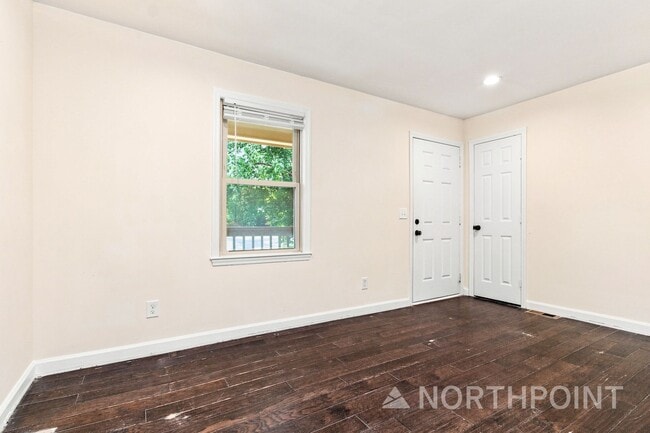 Building Photo - 236 Pleasant View Dr