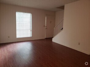 Building Photo - 291 Yelton Ct