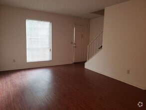 Building Photo - 291 Yelton Ct