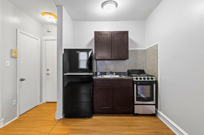 Foto del edificio - 147 E 37th St