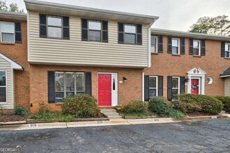 Building Photo - 3225 Cape Cir
