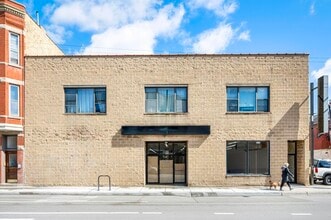 Building Photo - 2549 N Halsted St