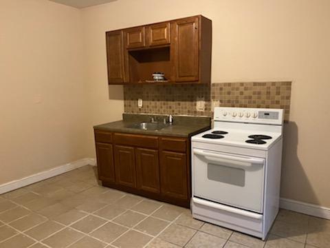 Building Photo - 6036 Delancey St