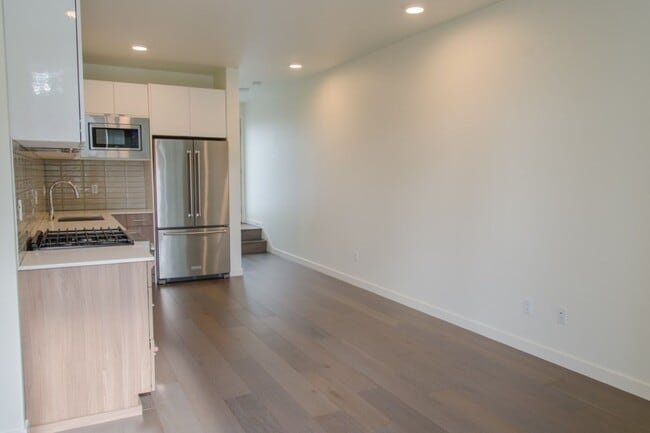 Foto del edificio - 2Bd/2Ba Seattle Townhouse