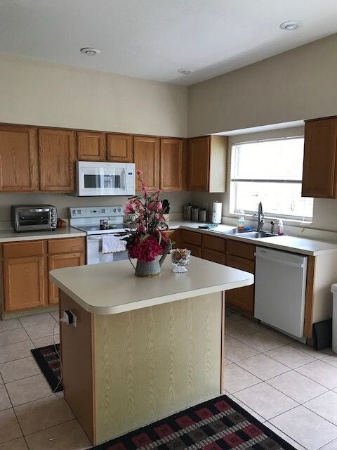 Foto del edificio - 2207 Westbourne Dr