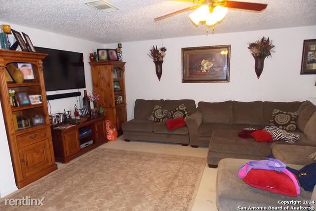 Building Photo - 7406 Hartcrest Pl