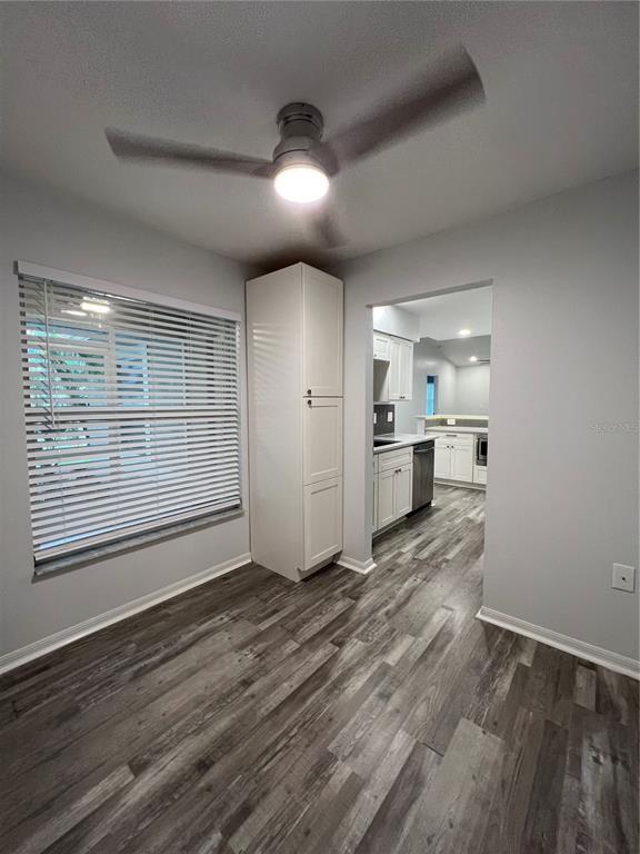 Foto del edificio - 813 Sleepy Harbour Dr