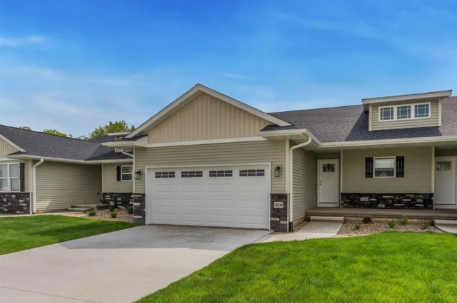 Foto del edificio - 3034 Sherwood Dr