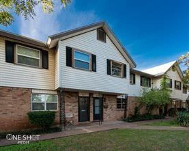 Building Photo - 4615 N 2nd St