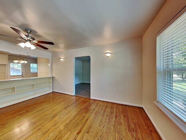 Foto del edificio - 1002 Noble Ave