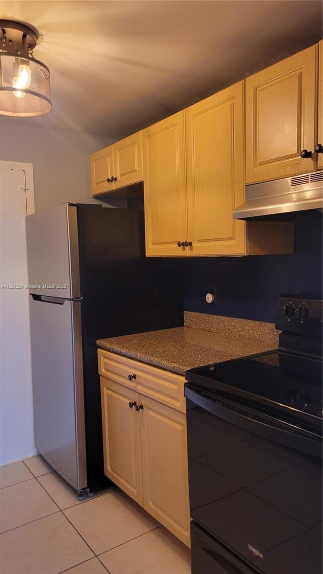 Building Photo - 2020 NE 135th St