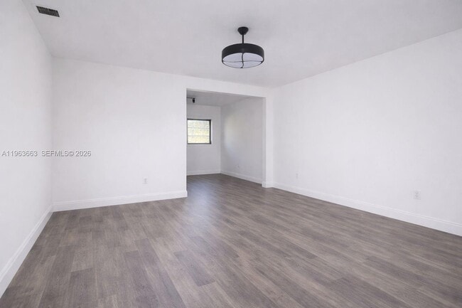 Building Photo - 4001 NW 15th Ave