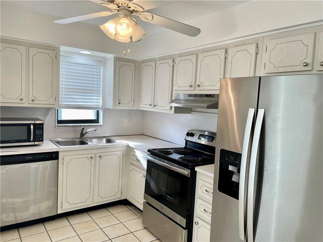 Foto del edificio - 2420 Deer Creek Country Club Blvd