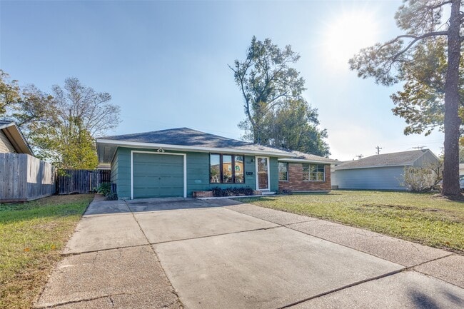 Building Photo - 5822 Black Gum Dr