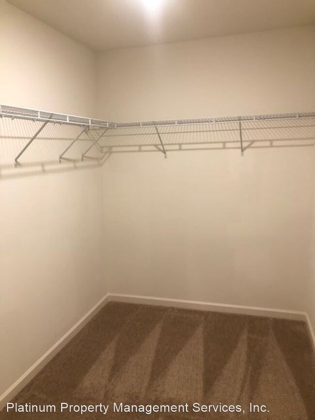 Building Photo - 3 br, 2.5 bath House - 211 Grand Central Way