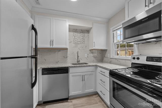 Building Photo - 4605 Coronado Dr