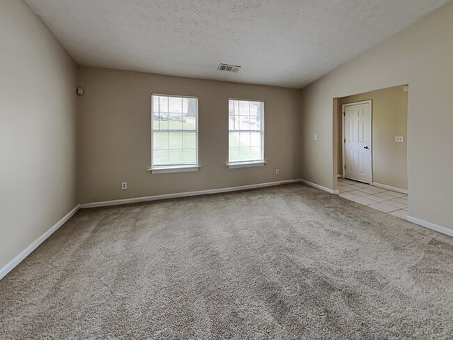 Building Photo - 6584 Rebecca Lou Ln