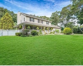 Building Photo - 64 Beachfern Rd
