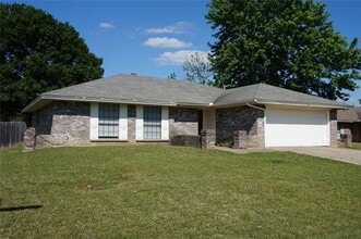 Building Photo - 5901 Chapel Downs Ct