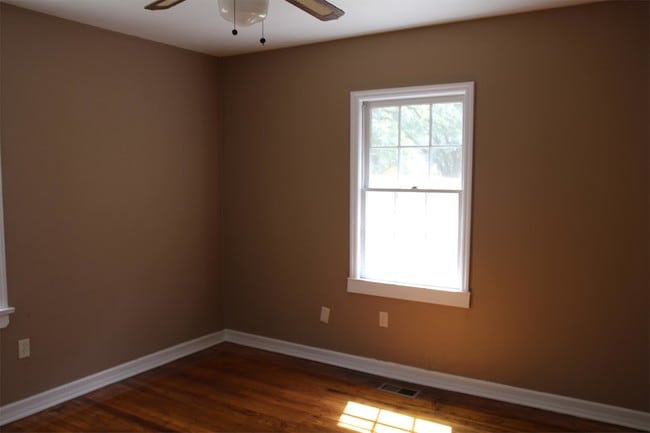 Foto del edificio - 905 W Whitney Ave