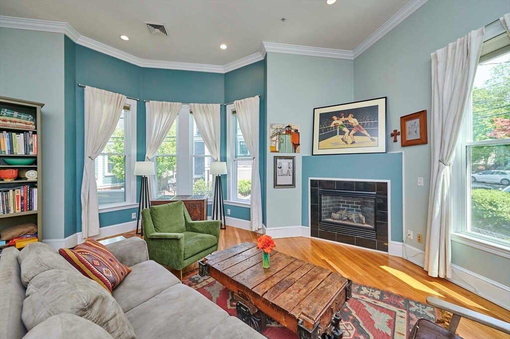 4 Gilson Terrace Unit 1, Somerville, MA 02143 Condo for Rent in