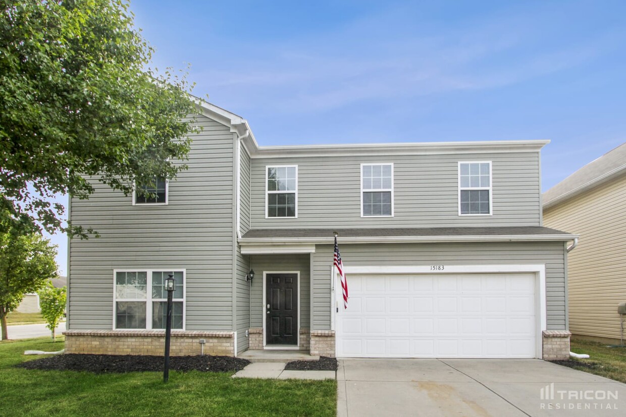 Foto principal - 15183 Royal Grove Dr