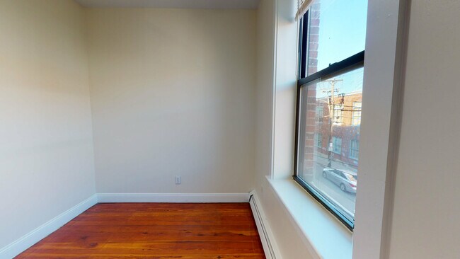 Foto del edificio - 13 Linden St