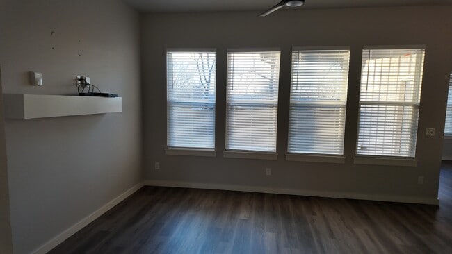 Building Photo - 4617 S East Ave