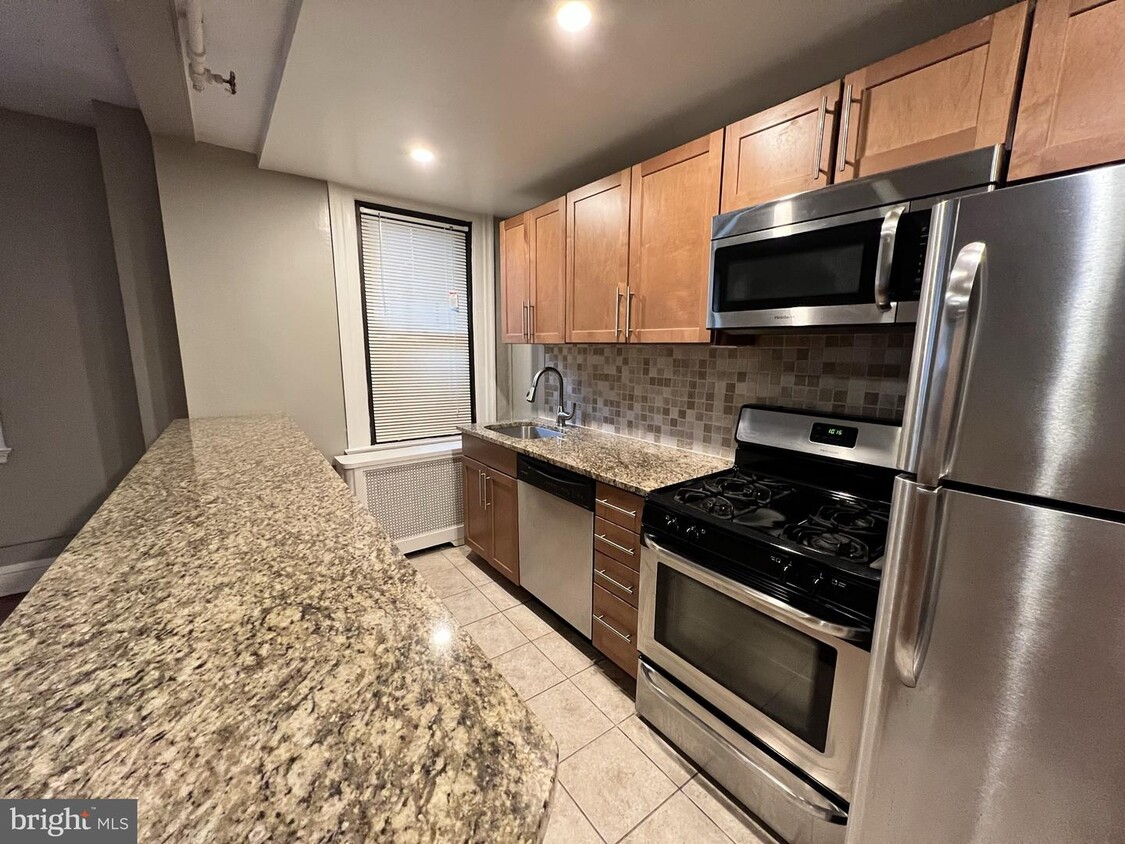 Foto principal - 2031 Locust St