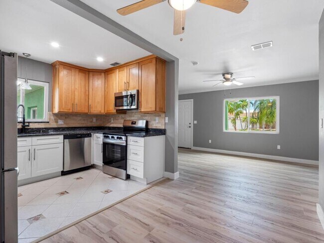 Foto del edificio - 3.0 bedroom in St.Pete Beach Florida 33706