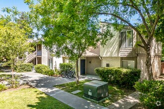 Building Photo - Alvarado Parkside Apartments