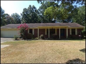 Building Photo - 1068 Fox Hunt Trail