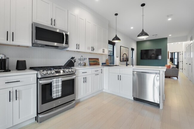 Foto del edificio - 143 Trenton St