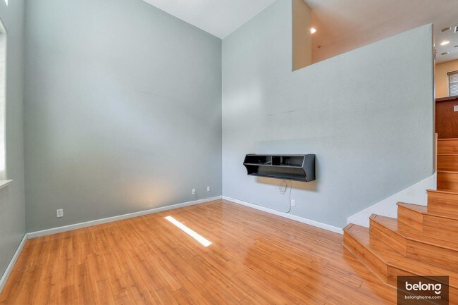 Foto del edificio - 1038 Jade Terrace