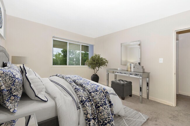 Dormitorio espacioso | Apartamentos en Forestville, MD | Apartamentos en la Avenida - Avenue Apartments